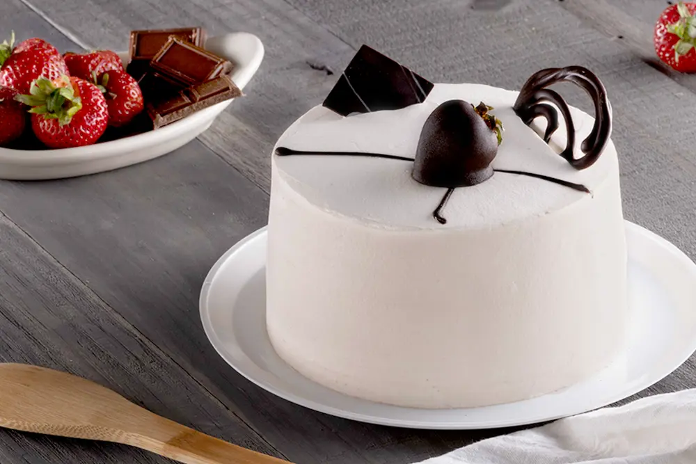 Pastel Chocolate con Fresas
